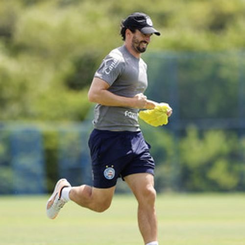 Bahia terá mudanças e será comandado por auxiliar contra o Santos