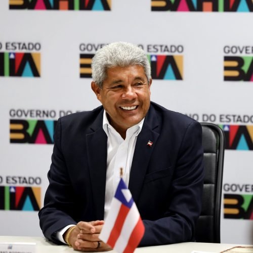 Jerônimo Rodrigues embarca em missão internacional na Ásia e cumpre agenda estratégica para ampliar a produção de medicamentos na Bahia