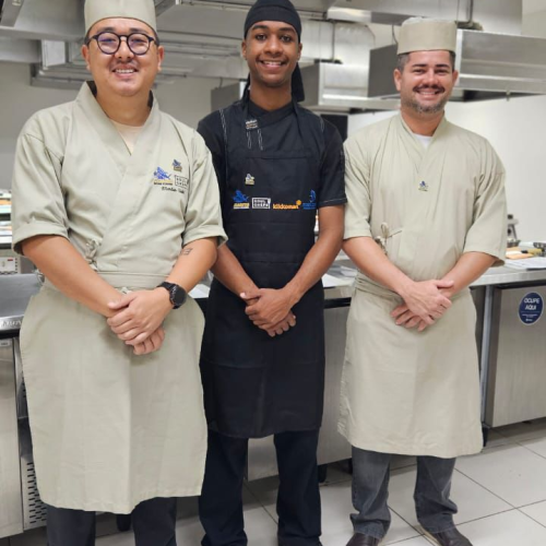 Curso de Sushi movimenta laboratório de Gastronomia do Centro Universitário Estácio