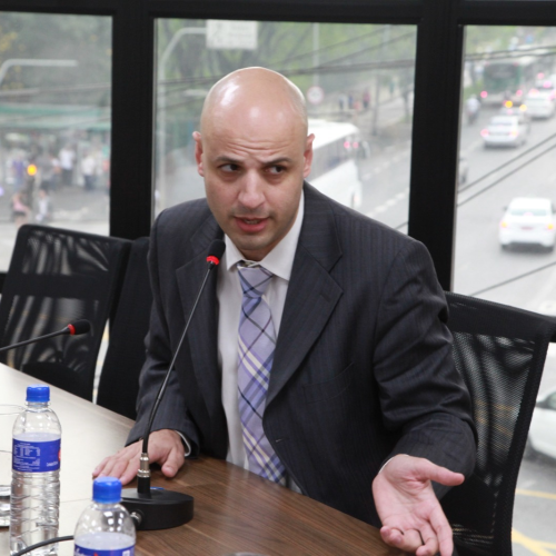 Golpistas usam falsas encomendas para instalar vírus em celulares