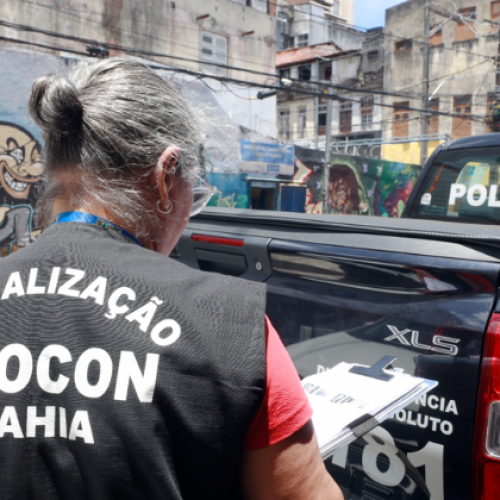 Operação Bebidas Etílicas é realizada em Salvador em busca de amostras de bebidas adulteradas