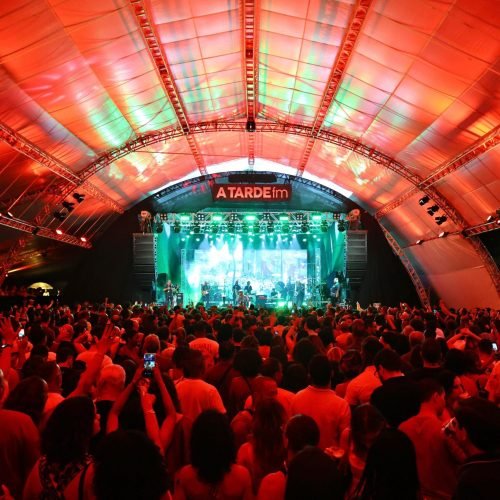 Seu Jorge faz história em Salvador com o Baile à La Baiana