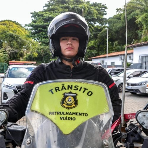 Agente da Transalvador é primeira mulher a integrar grupo de escolta em motocicletas em Salvador
