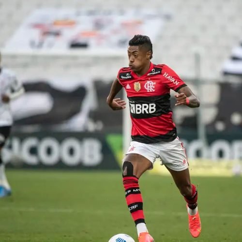 Justiça torna Bruno Henrique réu por estelionato