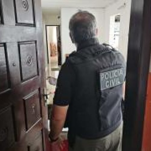 Mulher é presa por estelionato contra idosos em Simões Filho