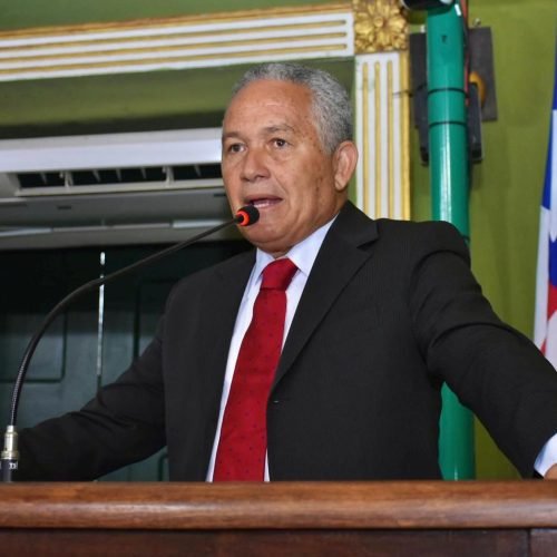 Téo Senna rebate ataques ao Pé na Escola e diz que PT tenta criar pânico com mentiras