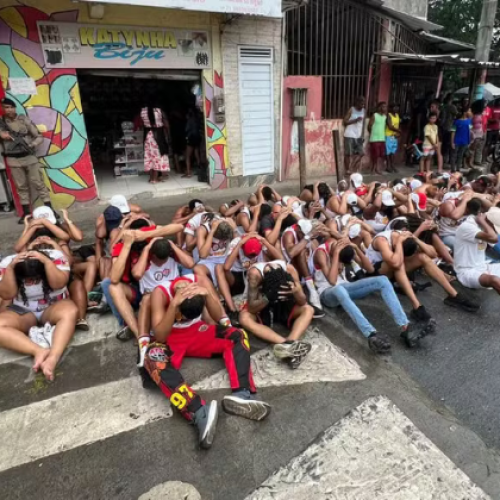 Integrantes de organizada do Vitória são detidos antes jogo Vitória X Fluminense