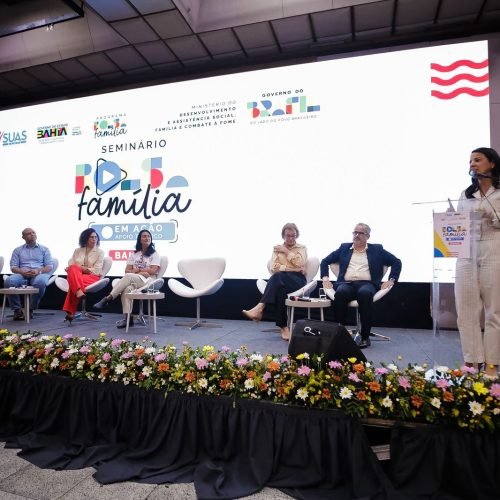 Bahia realiza abertura do Seminário Estadual Bolsa Família em Ação