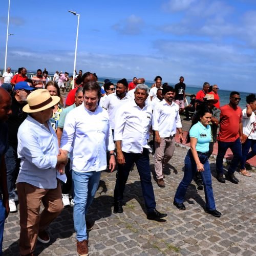 Jerônimo entrega contenção de encostas no Bonfim com investimentos de R$ 3,8 milhões em prevenção de riscos e urbanização