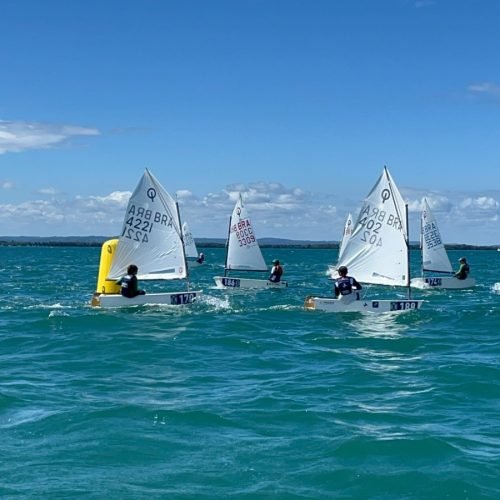 Itaparica sedia principal competição de vela de base do país, que movimenta o turismo náutico