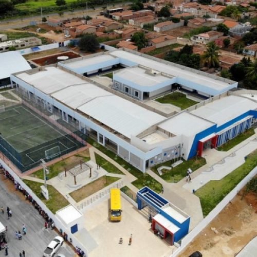 Jerônimo Rodrigues inaugura escola de tempo integral em Campo Alegre de Lourdes nesta terça (10),