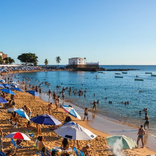 Prefeitura de Salvador inicia instalação de boias de delimitação de área de banho no Porto da Barra nesta terça (1º)