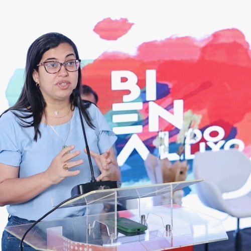 Bienal do Lixo estreia em Salvador com obras de arte feitas a partir de resíduos e ações de conscientização ambiental