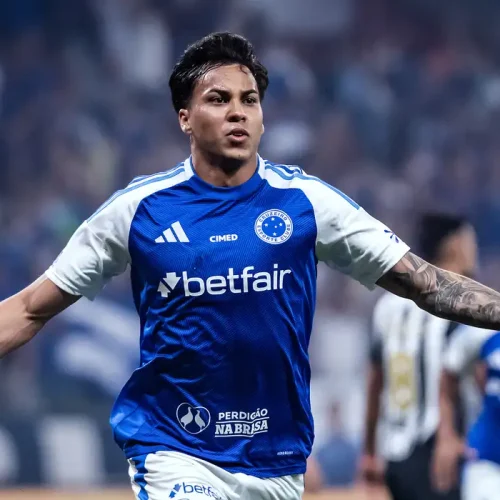 Kaio Jorge brilha e Cruzeiro derrota Atlético-MG na Copa do Brasil