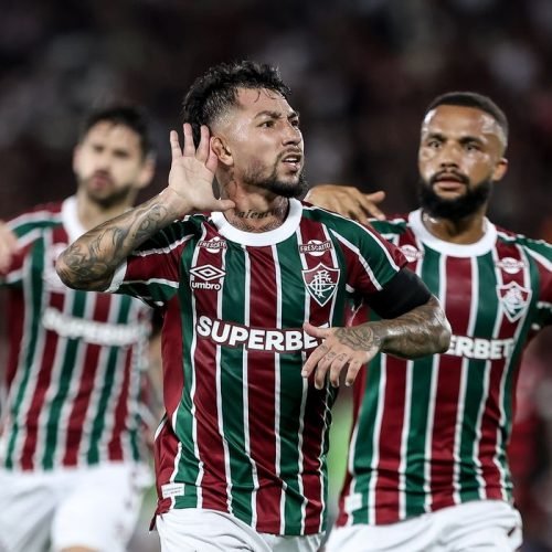 Fluminense vence  Flamengo no Maracanã pelo Brasileirão