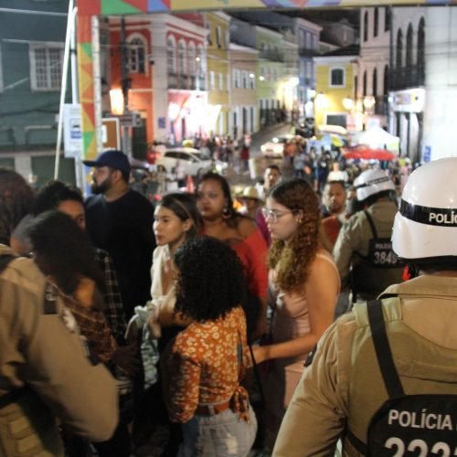 Com investimento de R$ 34,6 milhões, Governo do Estado empregará 27 mil policiais e bombeiros na Operação São João