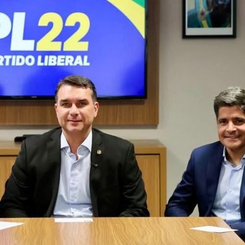 Em Madre de Deus, moradores associam ACM Neto à família Bolsonaro: “Nem com pai, nem com filho, piorou com Neto!”