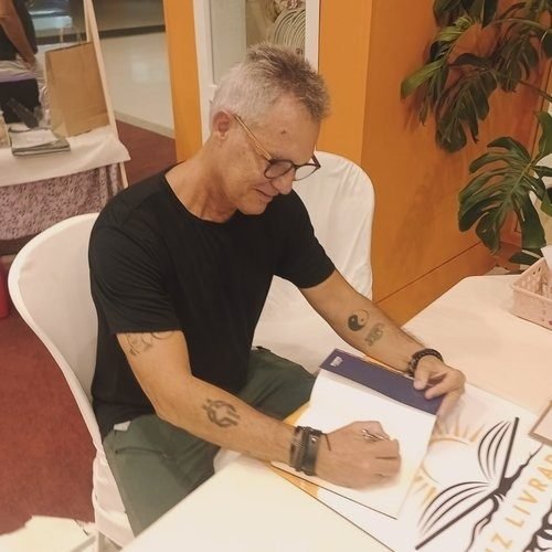 AMOR E POESIA: COMBINAÇÂO O PERFEITA NA VIDA REAL E LITERATURA