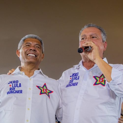 “Quem era negro ficou branco, quem era branco ficou negro”, diz Rui Costa em convenção
