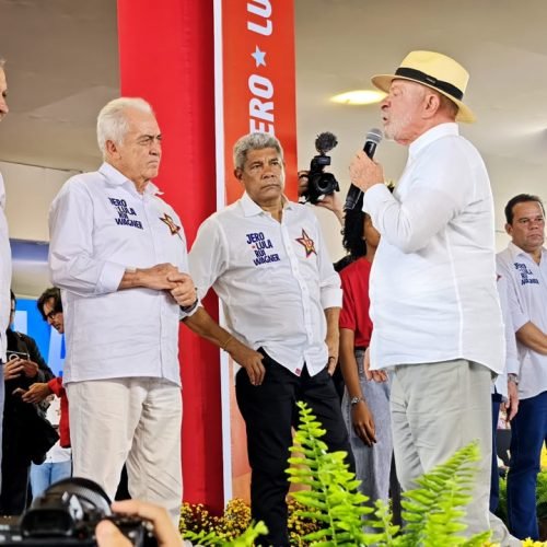 Lula destaca trajetória de Rui Costa e pede apoio à candidatura ao Senado durante convenção do PT na Bahia