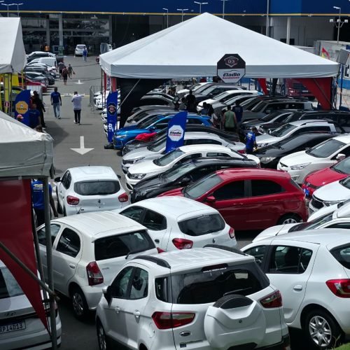 Duelo dos Seminovos 33 reúne mais de 1.500 veículos em Salvador com descontos de até R$ 10 mil