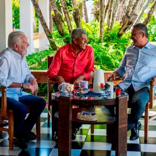 Campanha inova com “Café sem Filtro” e reúne Jerônimo, Rui e Wagner em conversa descontraída sobre política, amizade e Bahia