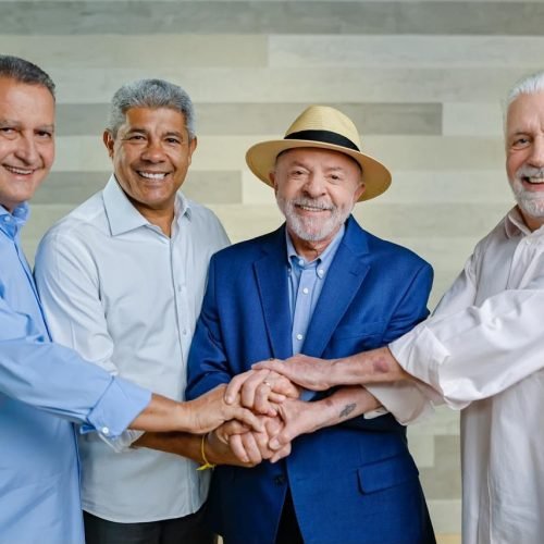 Jerônimo abre campanha na Colina Sagrada, em Salvador, e faz primeiro grande comício em Irecê