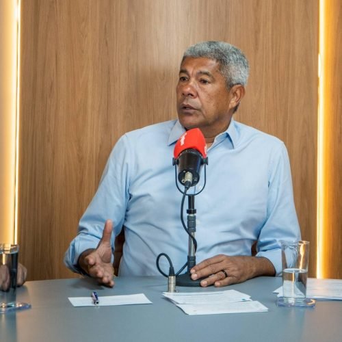 “Desesperado e oportunista”, afirma Jerônimo sobre ACM Neto