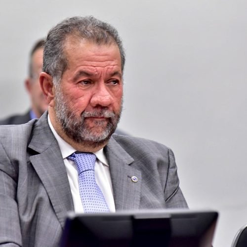 CPMI do INSS ouve na segunda ex-ministro da Previdência Carlos Lupi
