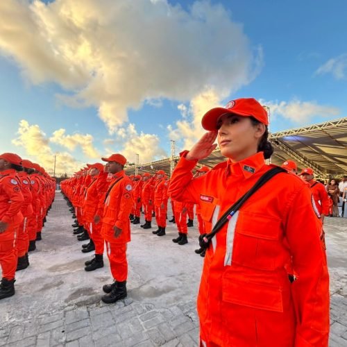 Governo Jerônimo alcança a marca de 9.000 policiais, peritos e bombeiros contratados em três anos