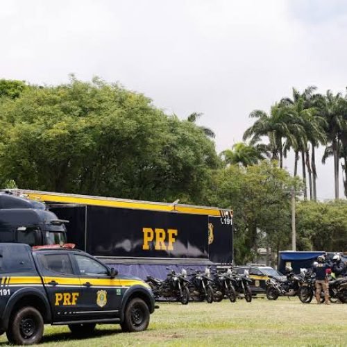 Com novo protocolo para o 2º turno, PRF proíbe retenção desnecessária de veículos e reforça segurança no trânsito