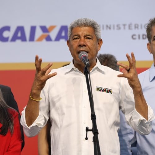 Governador Jerônimo Rodrigues autoriza pacote de pavimentações para sete municípios baianos