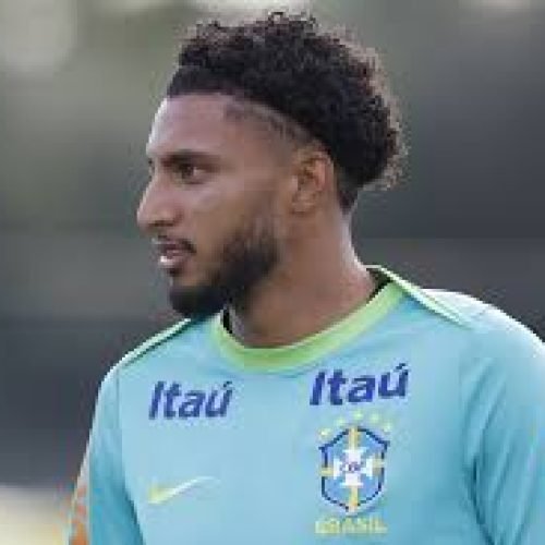 Ancelotti surpreende: corte de Wesley abre espaço para Éderson na Seleção