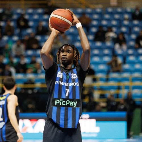A torcida apoiou, o time reagiu, mas a vitória ficou para o jogo 3 da final do NBBA torcida apoiou, o time reagiu, mas a vitória ficou para o jogo 3 da final do NBB