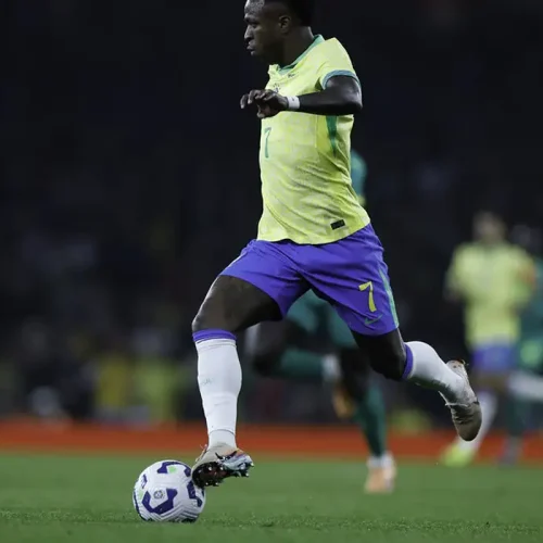 Atacante afirma que seleção não é favorita