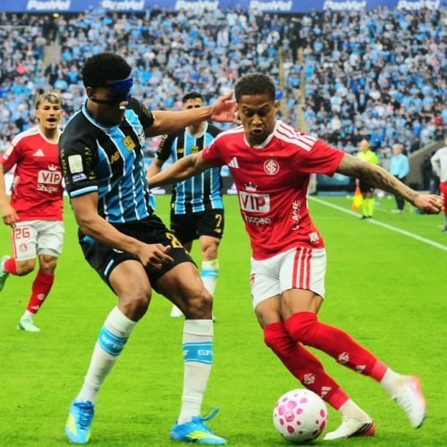 Gre-Nal termina empatado e rivais seguem no Z-4