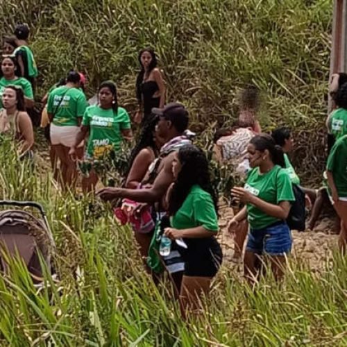 Acidente com veículo de campanha em Prado deixa feridos e é investigado pela polícia