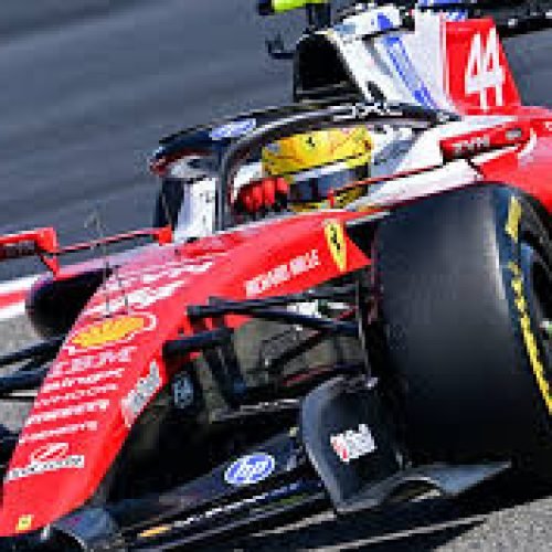 Hamilton detona o simulador: “Me leva na direção errada”