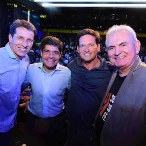 Chapa formada com ACM Neto, Zé Cocá, João Roma e Ângelo Coronel