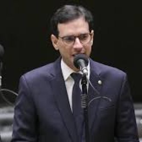 Fim da escala 6×1 entra em debate na Câmara e relator promete conciliar interesses de trabalhadores e empresários