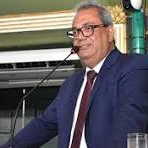 Polêmica em Salvador: proposta de homenagem a Flávio Bolsonaro divide opiniões