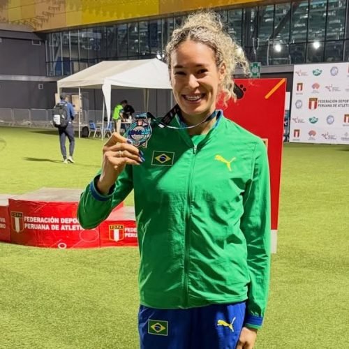 Regiclécia Cândido conquista a prata no Ibero-Americano de Atletismo