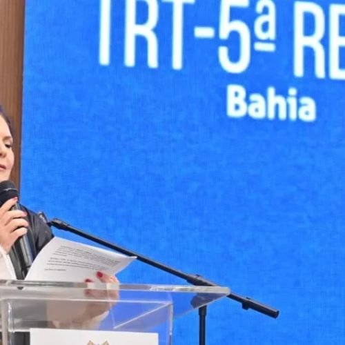 Desembargadora Ivana Mércia toma posse como presidente do TRT-BA