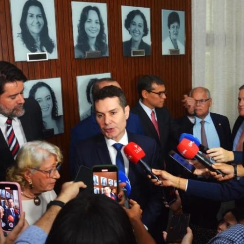 Ministro Jader Filho reforça compromisso com investimentos na Bahia