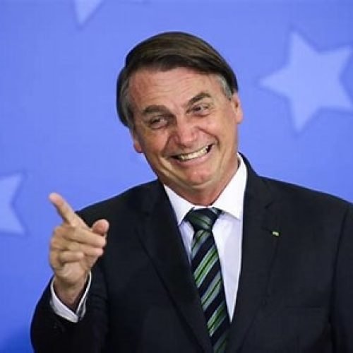 Ex presidente Bolsonaro é preso de forma preventiva