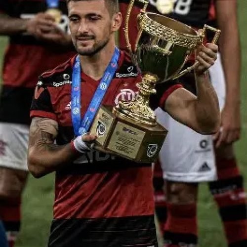 Arrascaeta é finalista no tradicional prêmio Rei da América