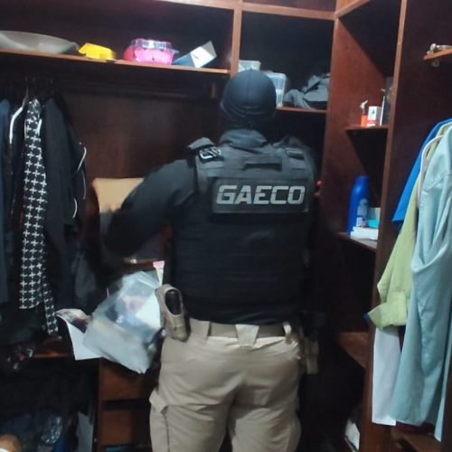 Operação deflagrada em cinco estados contra rede de tráfico de animais prende homem em Lauro de Freitas