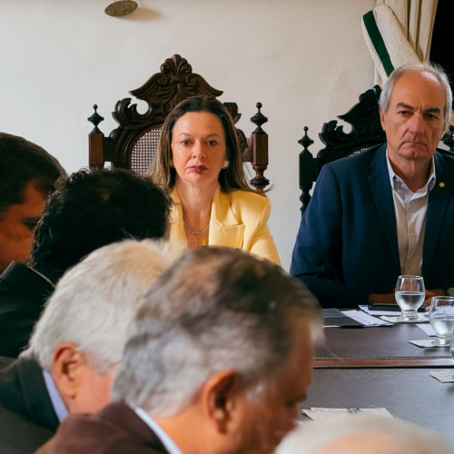 Empresariado amplia debate sobre jornada de trabalho em encontro com deputados líderes na Câmara