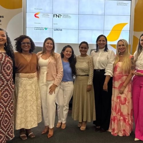 Prefeita Débora Regis integra debates sobre gestão educacional no Ceará, em Encontro de Embaixadores da Educação