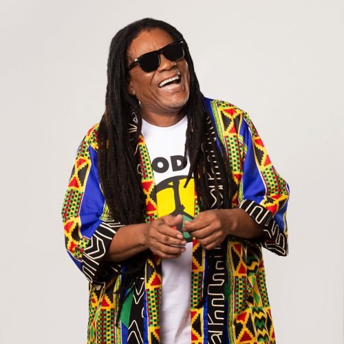 Lazinho se afasta temporariamente do Olodum por orientação médica no Verão 2026